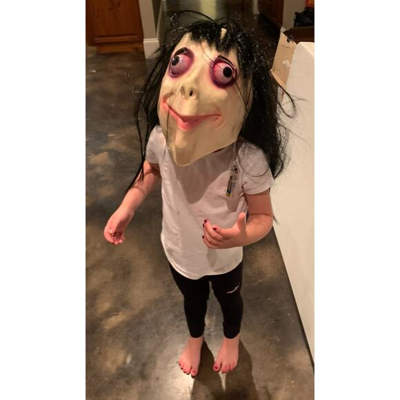 Adult & Teen Creepy Momo Mask With Color Changing Eyes - Picture 11 of 11